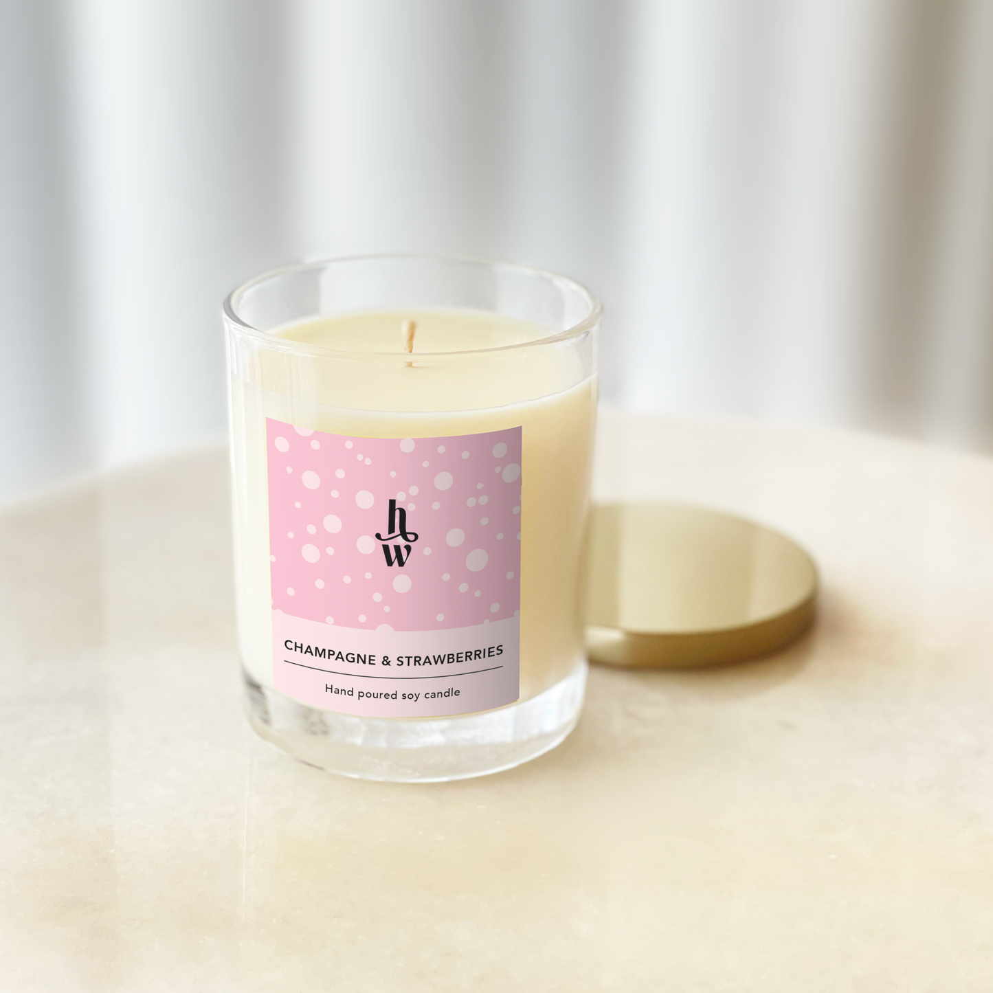 Honey Willow Champagne & Strawberries Aurora Candle fragrance