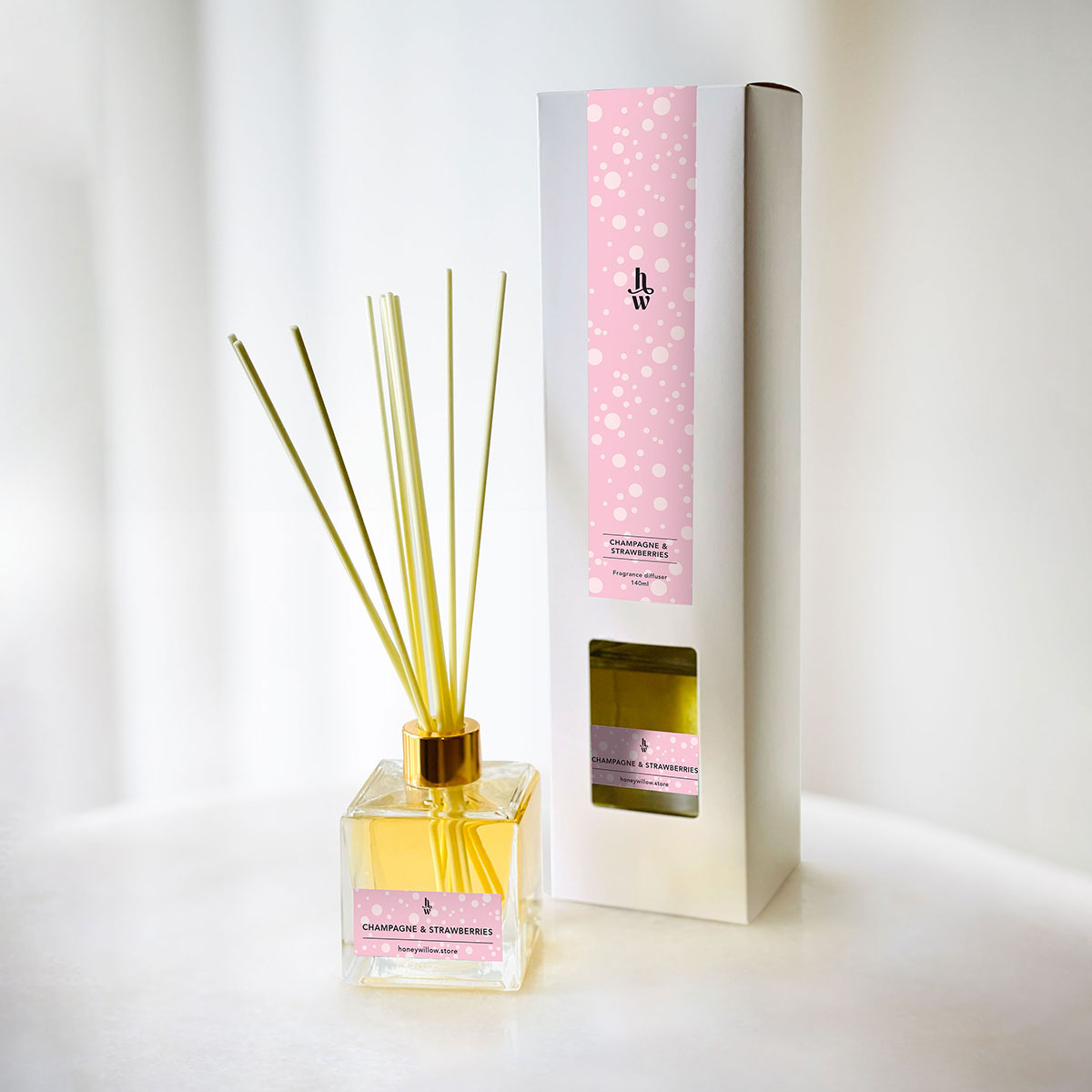 Honey Willow Champagne & Strawberries reed diffuser, 140ml eco-friendly home fragrance