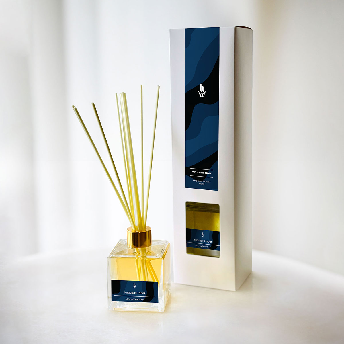 Honey Willow Midnight Noir reed diffuser, 140ml eco-friendly home fragrance